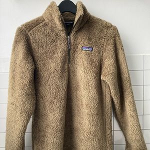 Patagonia 1/4 zip fleece: gently worn only 3 times. Washed and pet free house
